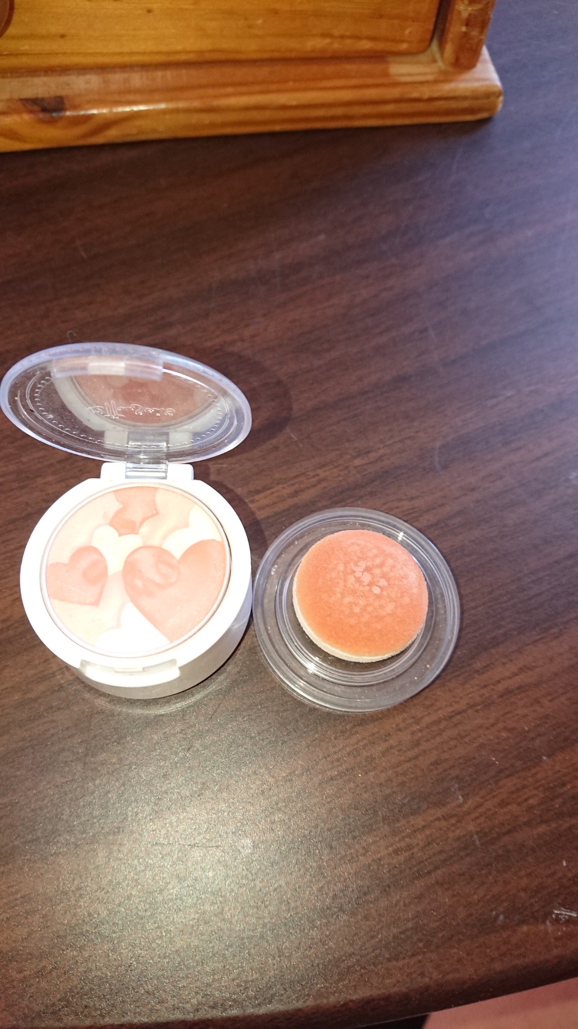 エテュセ / ハートチークカラーの公式商品情報｜美容・化粧品情報は