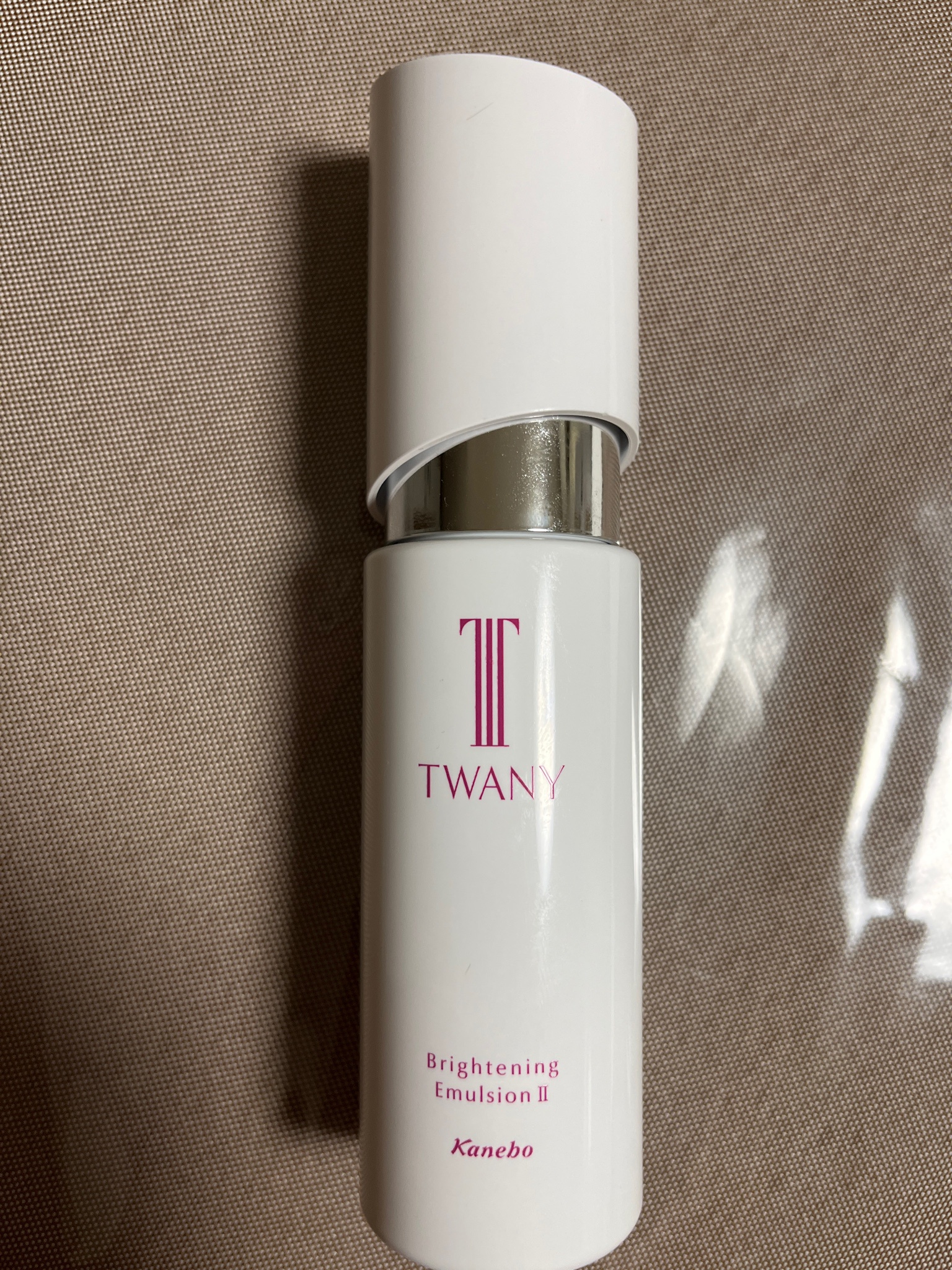 新発売！トワニーローションN Ⅲ & エマルジョンNⅡ レフィル2点セット