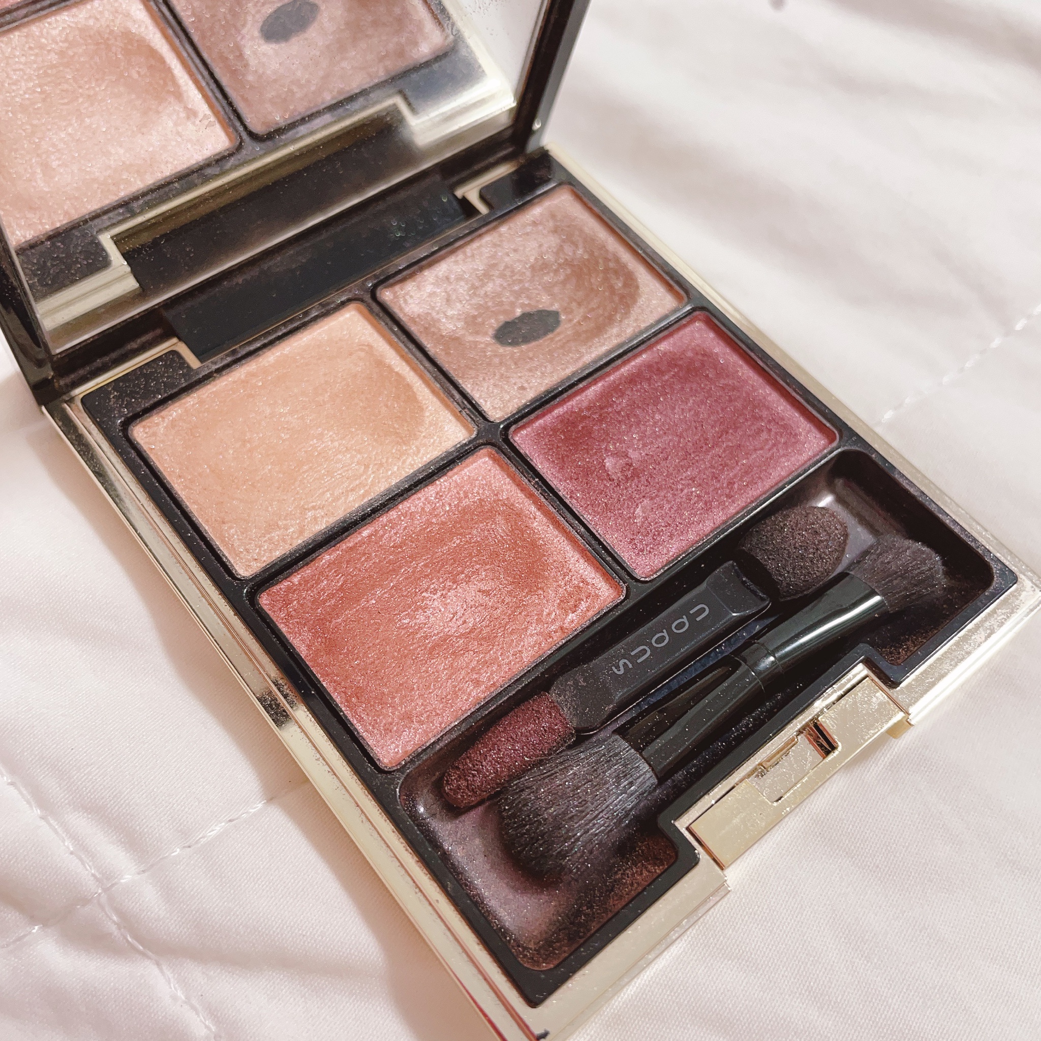 SUQQU(スック) / デザイニング カラー アイズ 04 絢撫子(AYANADESHIKO