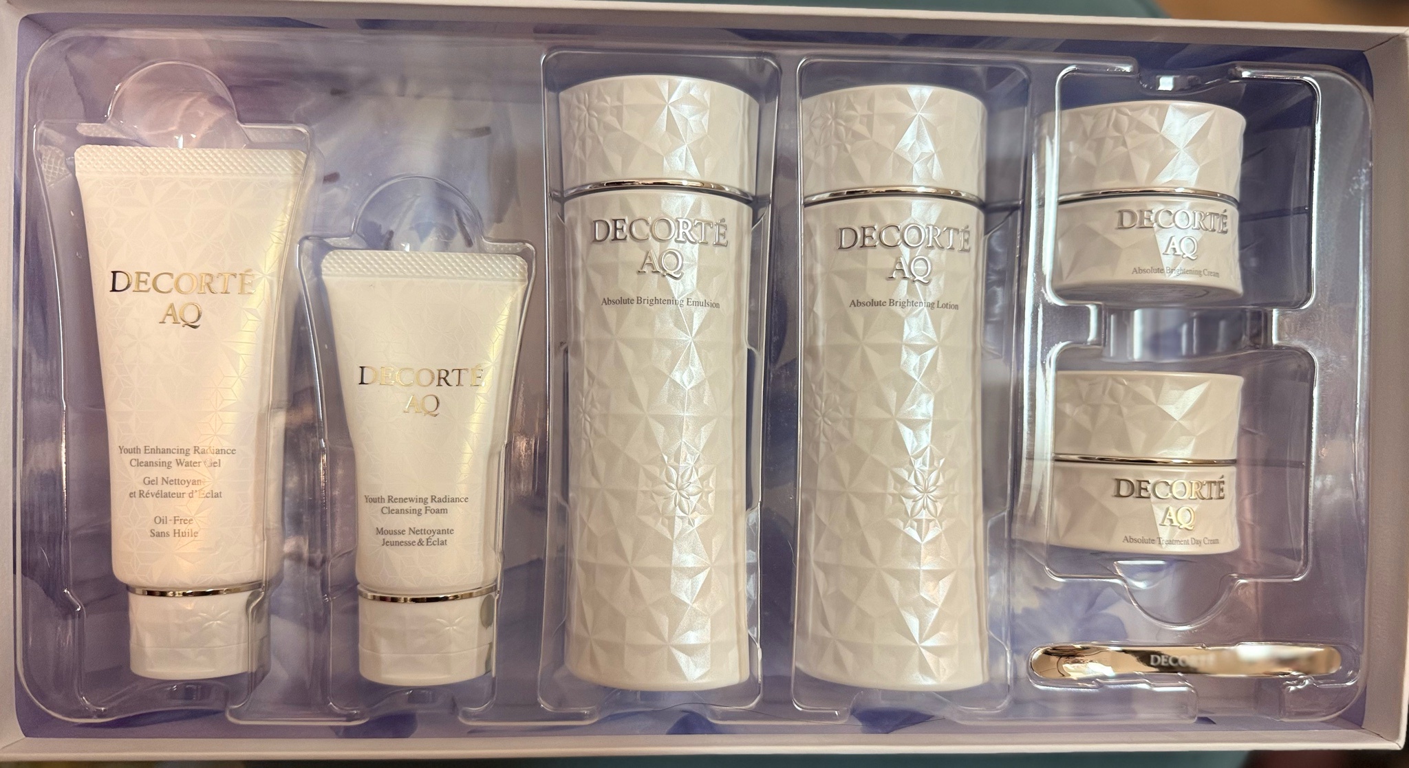 コスメデコルテ / AQ ブライト ラディアンス コフレIの公式商品情報