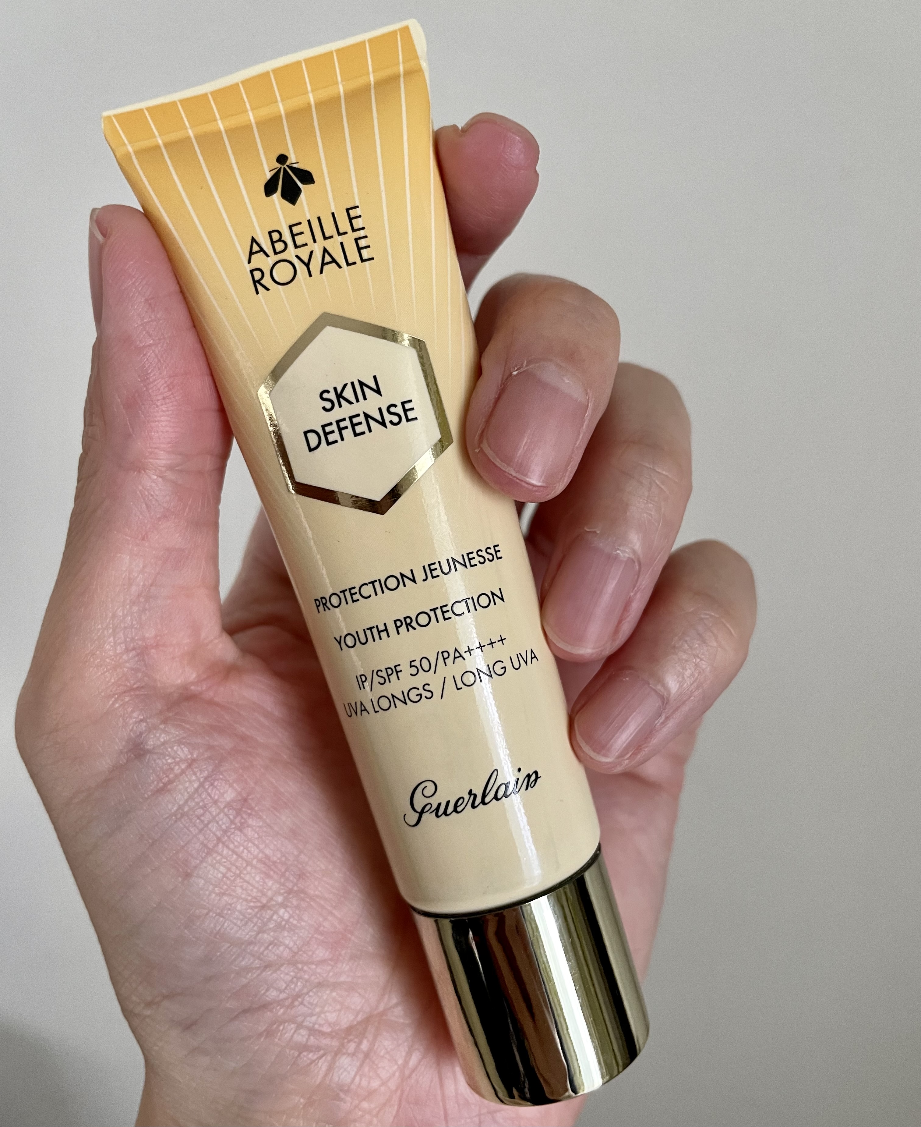 ゲラン / アベイユ ロイヤル UV スキン ディフェンスの公式商品情報