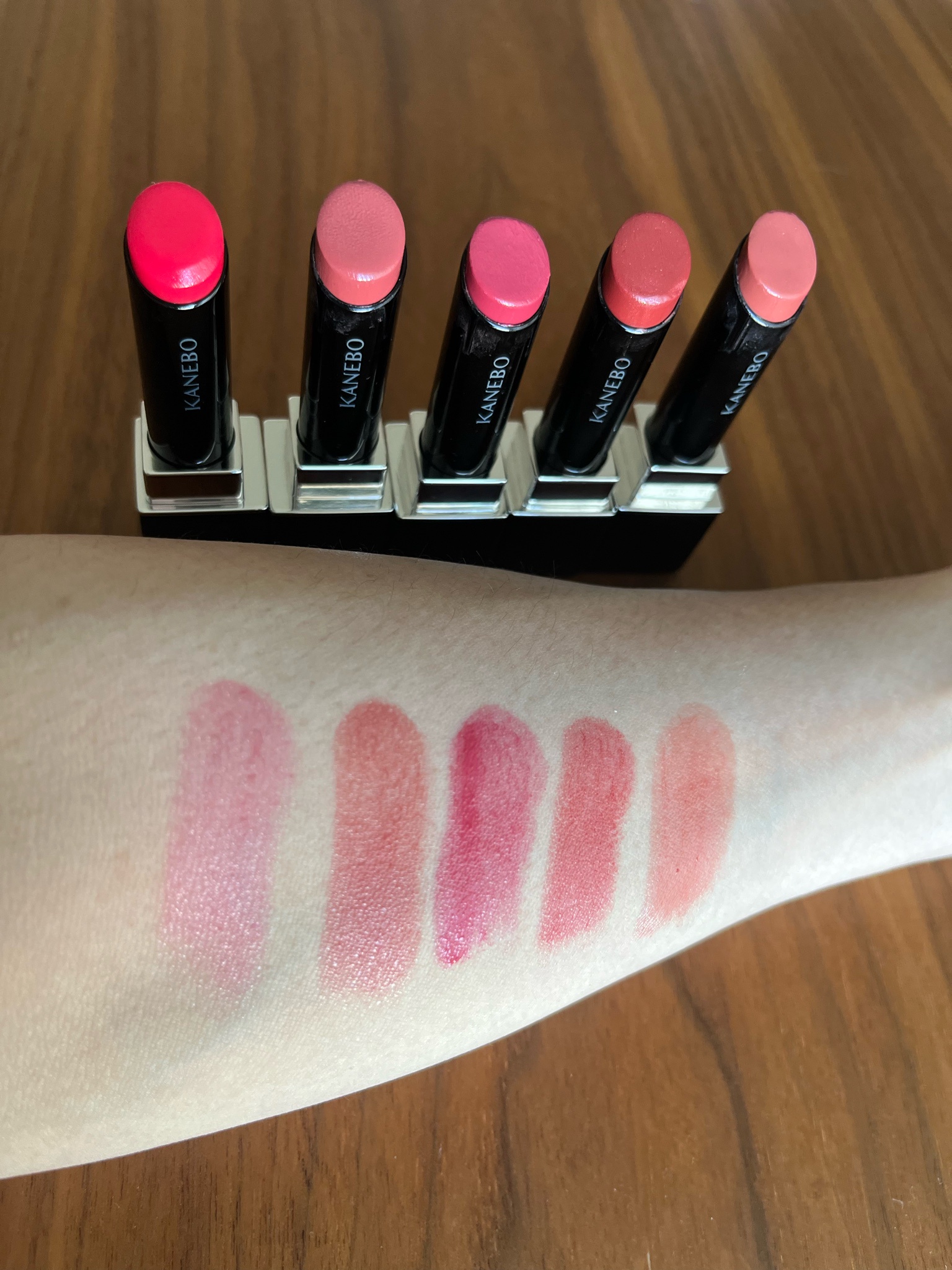 KANEBO / カネボウ ルージュスターヴァイブラント V02の公式商品情報