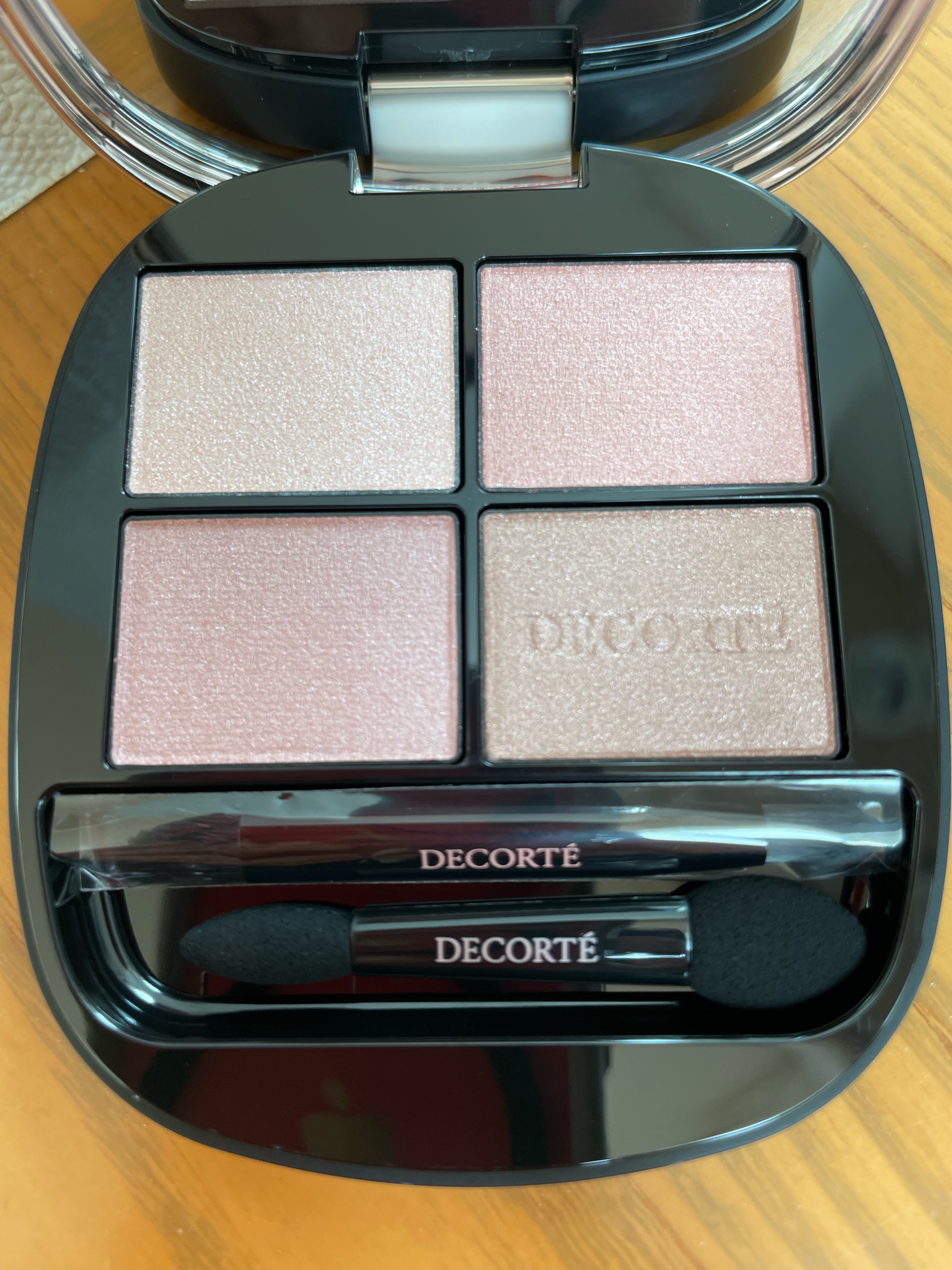 コスメデコルテ / スキンシャドウ デザイニング パレット 10 ruddy