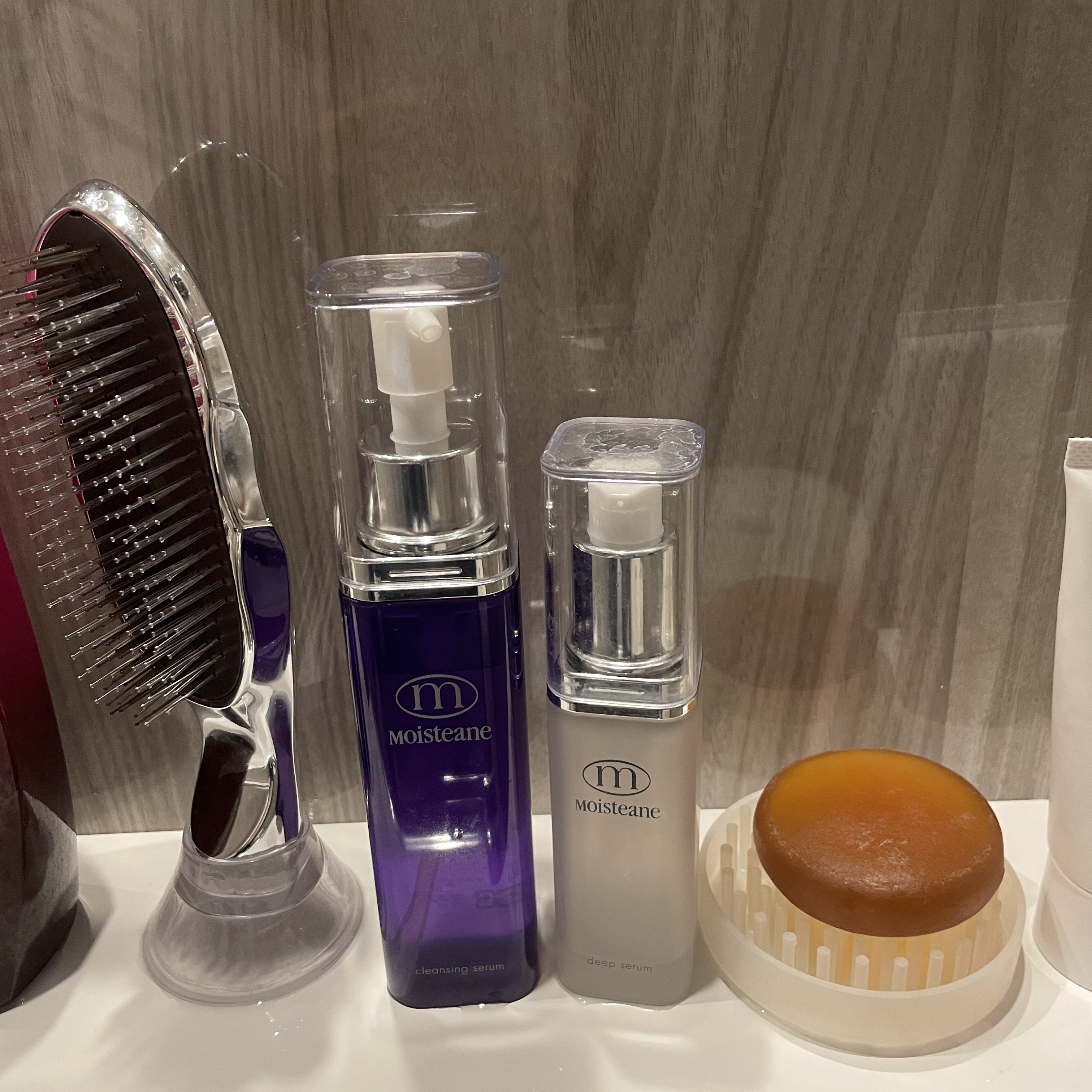 モイスティーヌ / クレンジングセラムの公式商品情報｜美容・化粧品