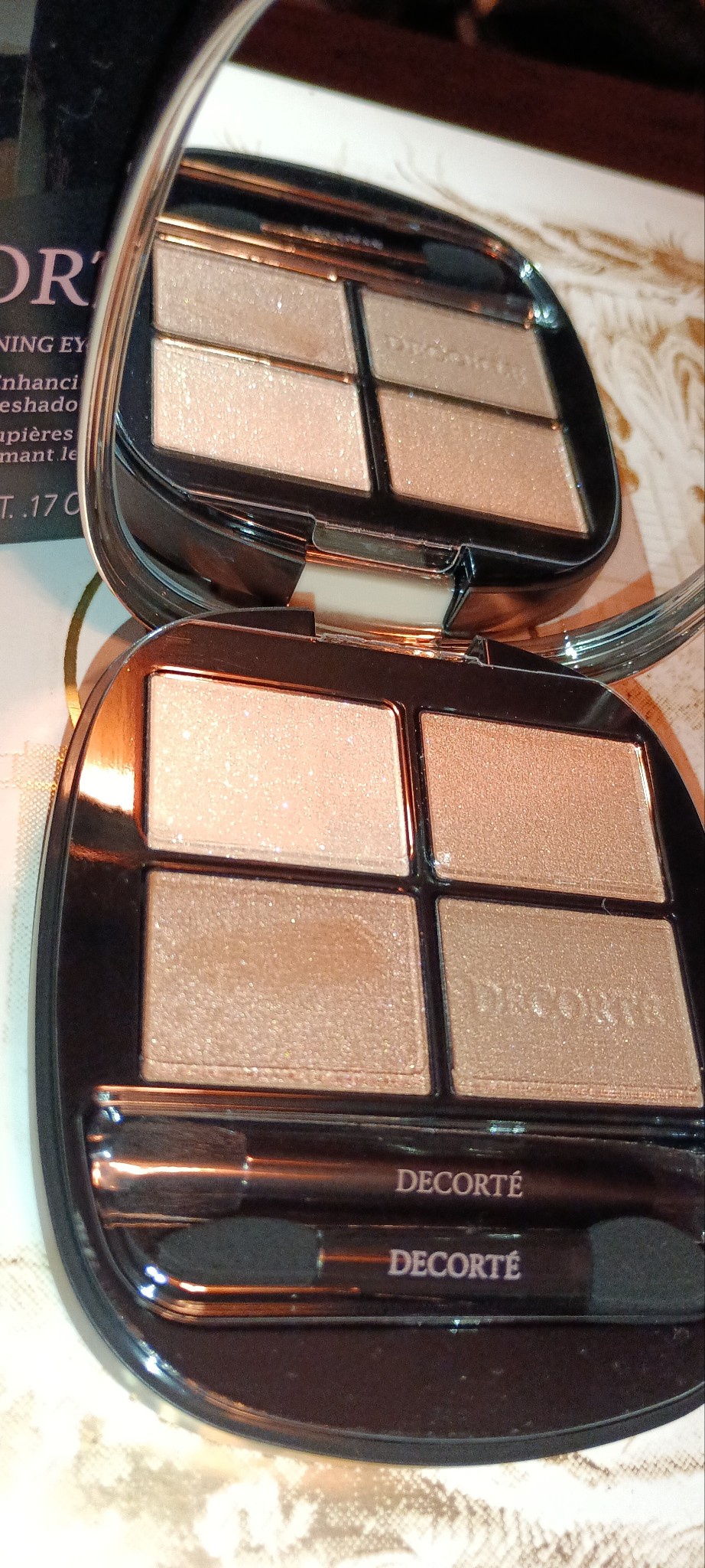 コスメデコルテ / スキンシャドウ デザイニング パレット 09 cashmere