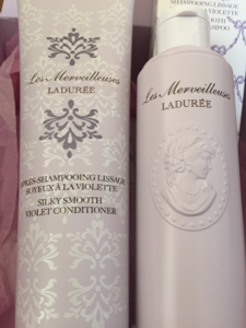 レ・メルヴェイユーズ ラデュレ / モイスチュアライジング ローズ