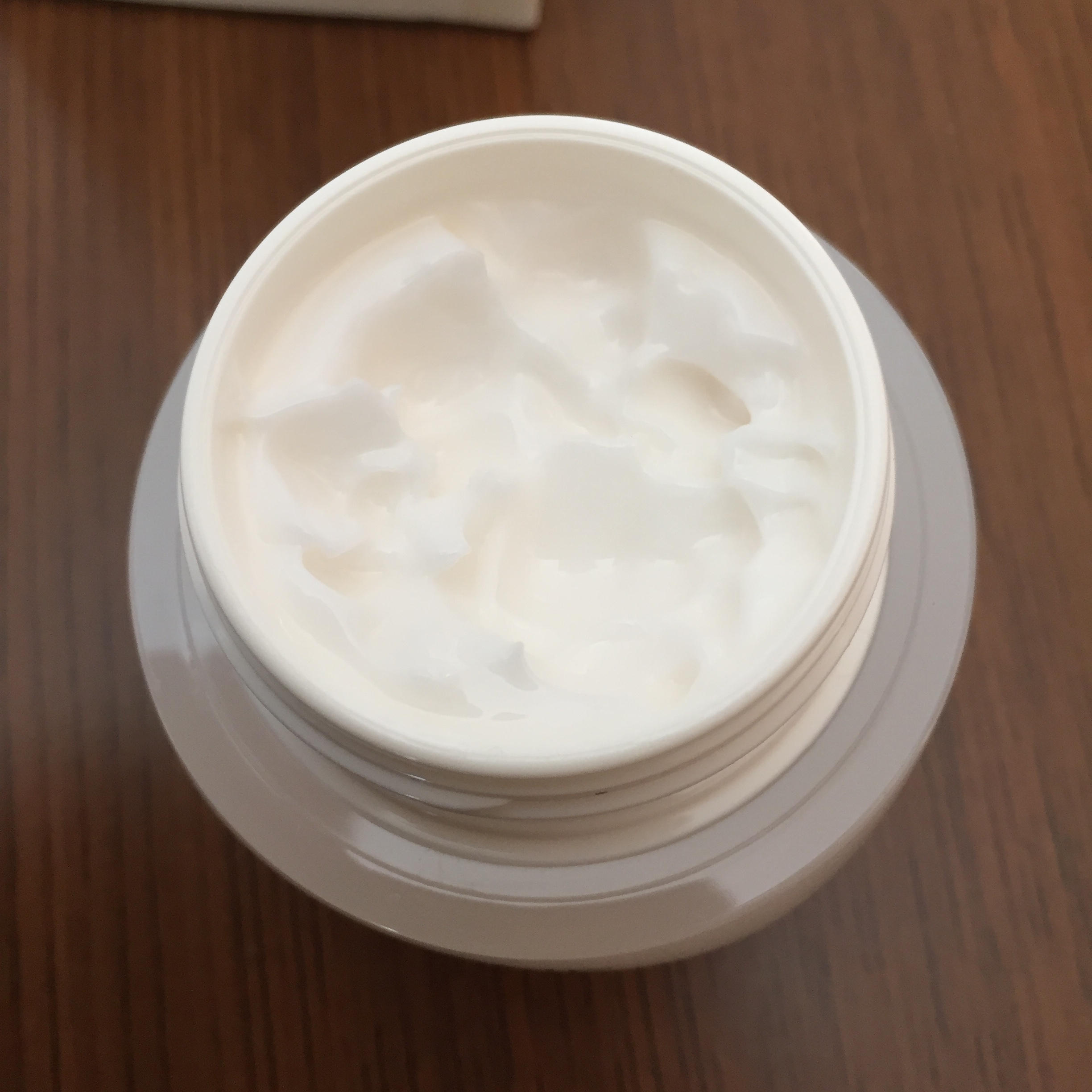 ソワーニュ / ナイト クロノバランス クリーム R／Mの公式商品情報