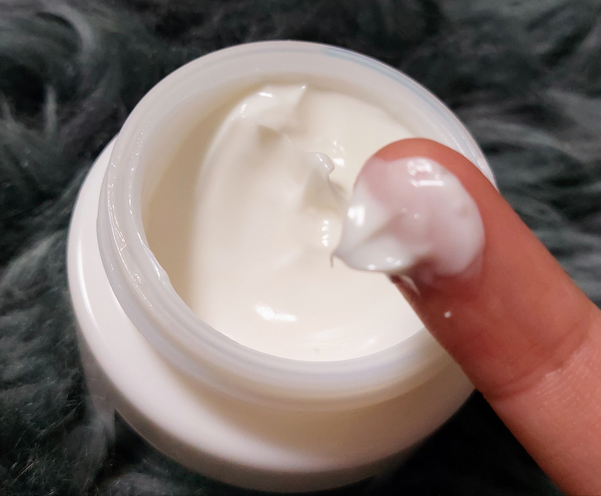 ラ・メール / ザ・モイスチャライジング ソフト クリーム 60mlの公式