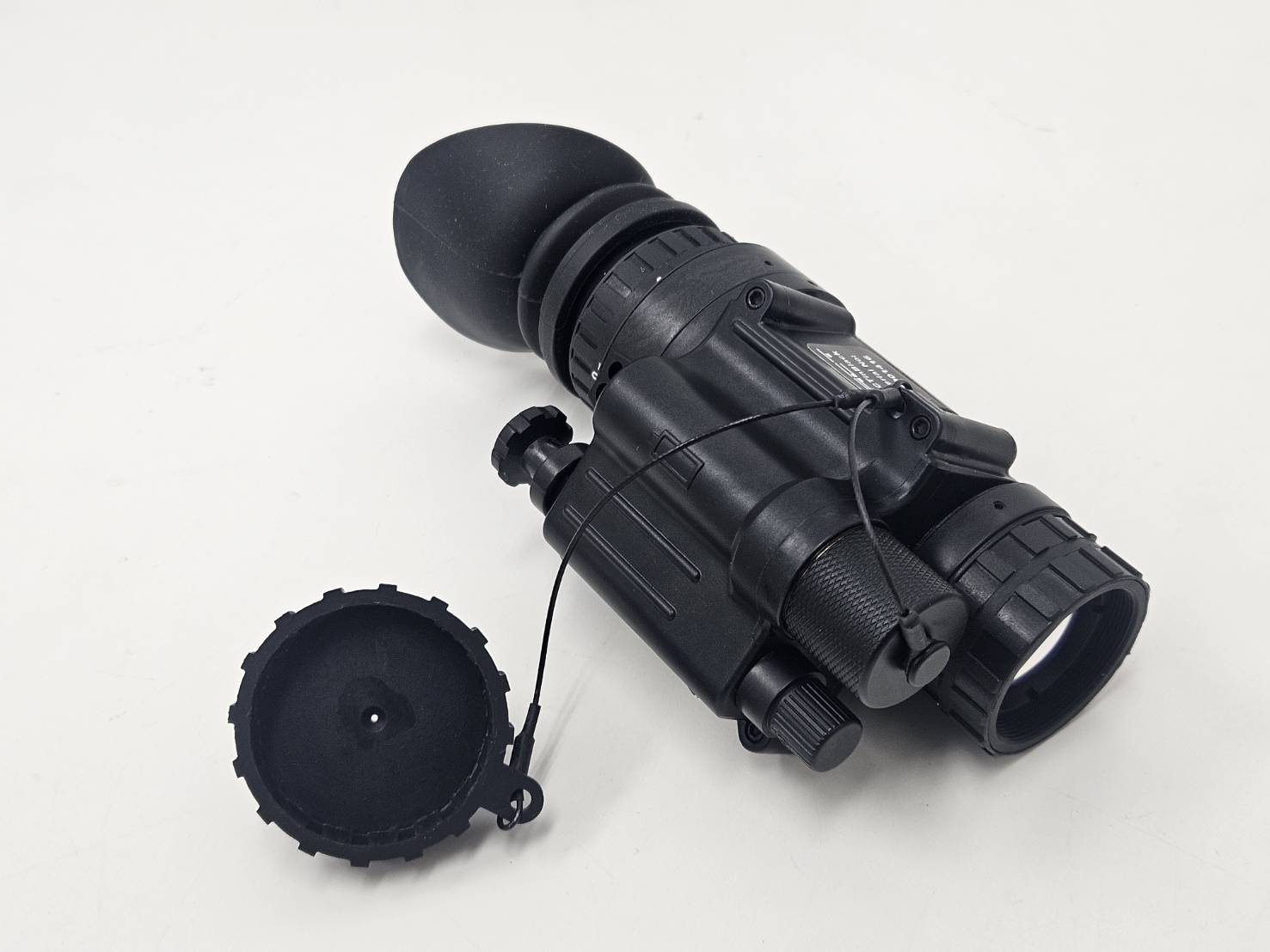 ACT: PVS-14 ナイトビジョン （HD21-AGGP Green Phosphor） - フォート