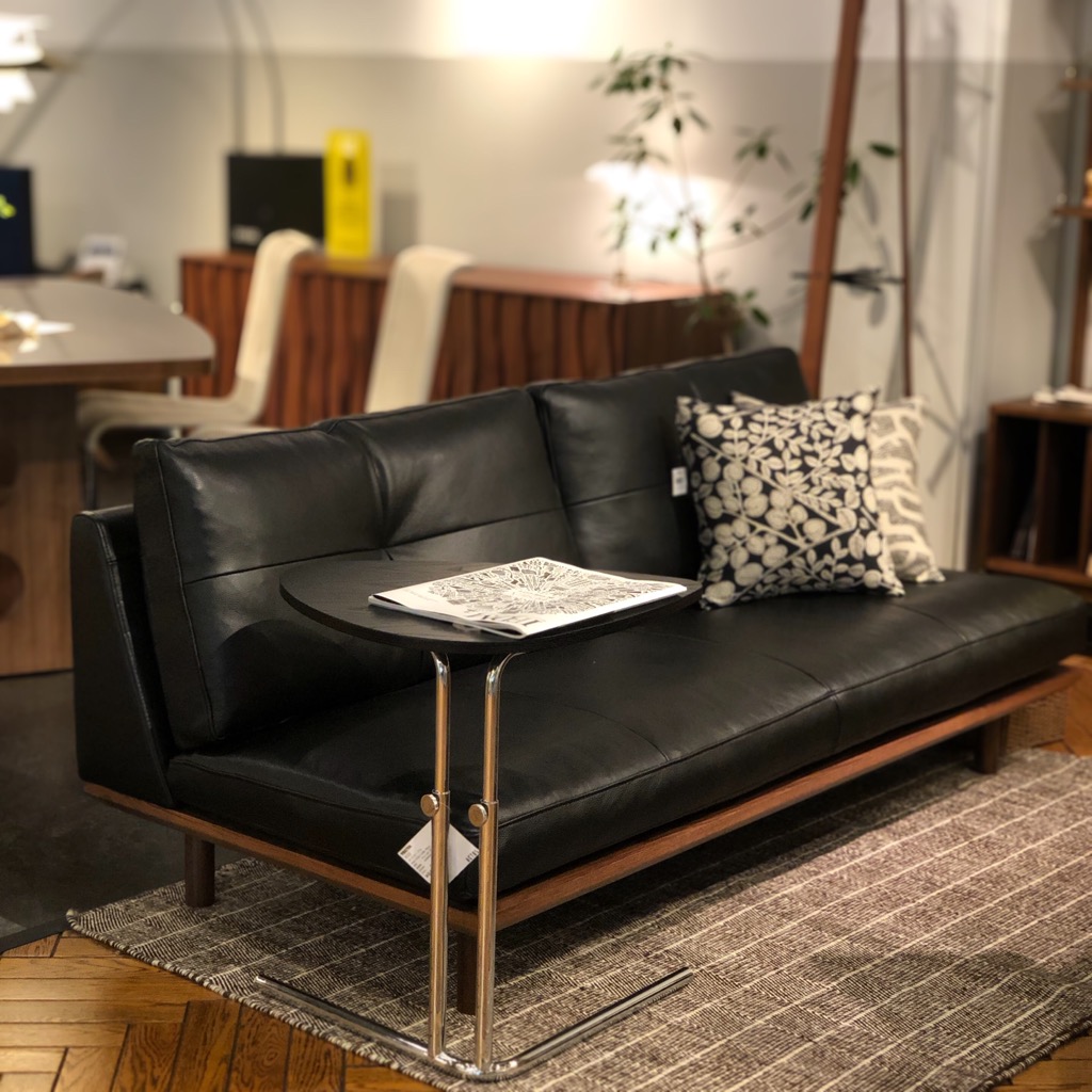 超人気の20万円台前半レザーソファ | FORESTA with ACTUS®