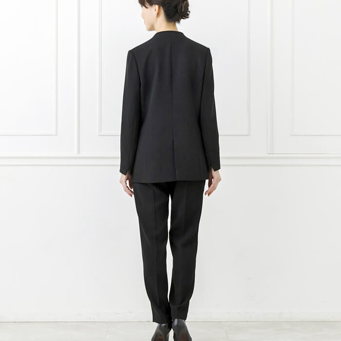 洗える｜ブラウス付きパンツスーツ 9号・ブラック｜東京ソワール