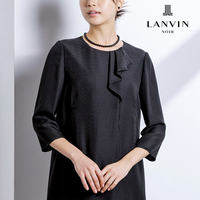 コサージュ付きJLシルクのアンサンブル 15号・ブラック｜東京