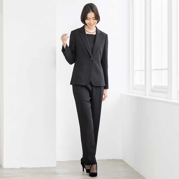 定番のテーラーカラージャケット 9号・ブラック｜東京ソワール