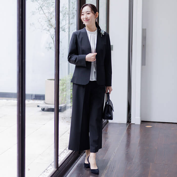 洗える｜大人の頼れるワイドパンツスーツ 11号・ブラック｜東京