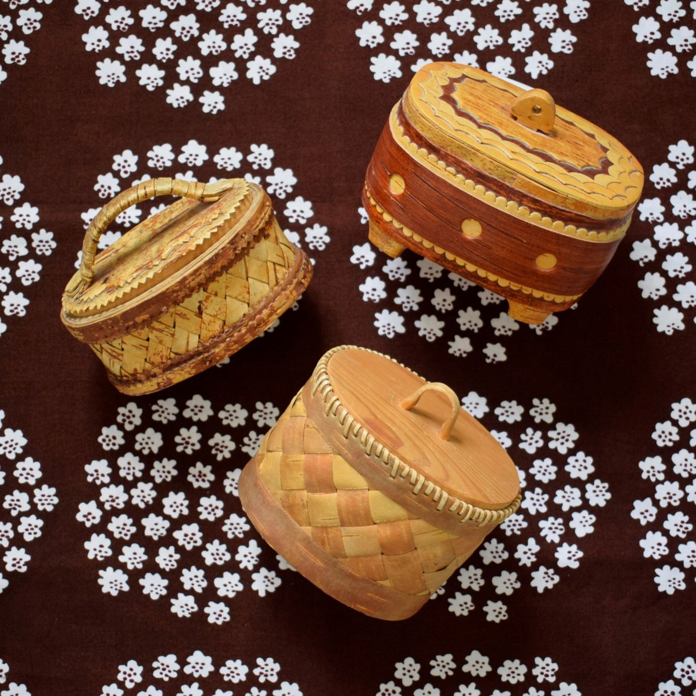 白樺のキャニスター / 木箱 ・小物入れ / オーバル脚付き