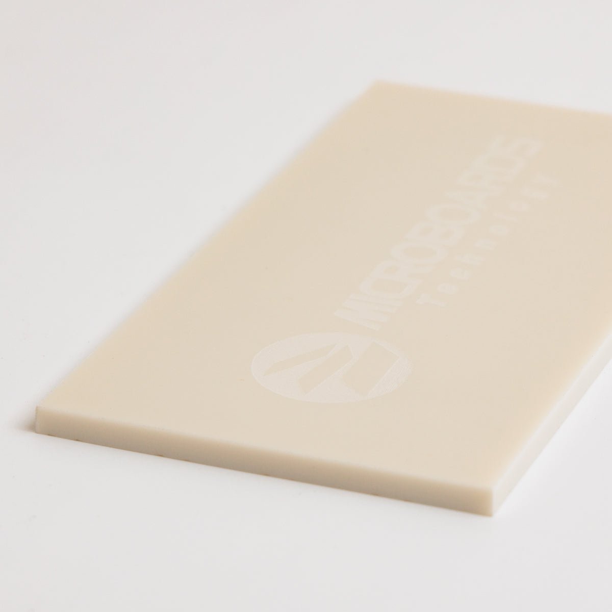 アクリル板（キャスト） 3mm厚 アイボリー片面マット（レーザー加工用