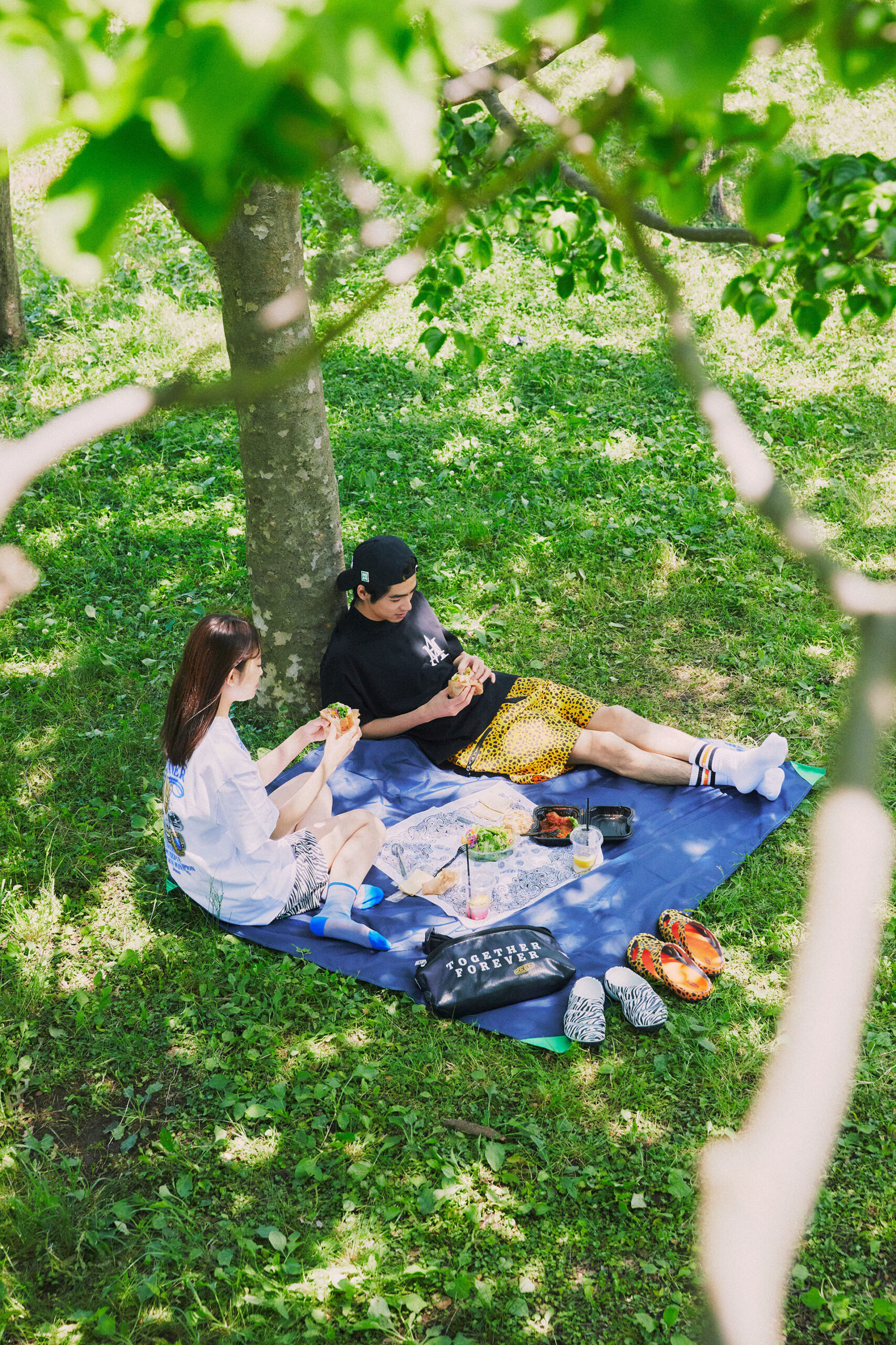 atmosとKEENによるコラボサンダルが6月10日(金)登場！ ｜ FLY