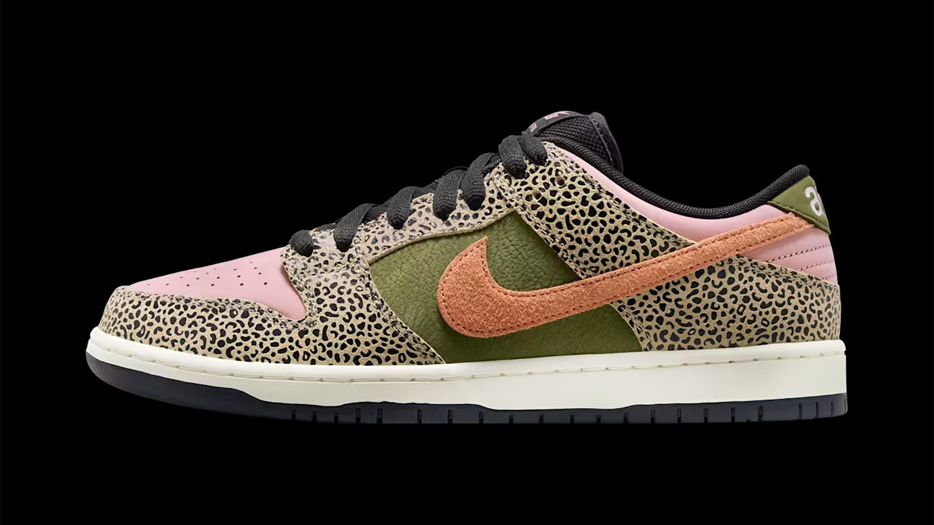SB DUNK LOW PRO x Arts-Rec Skateshop 'Rust Pink & Rough Green