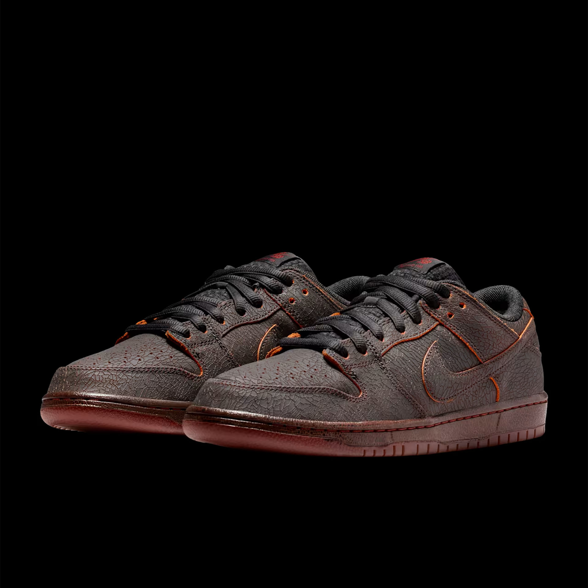 NIKE SB DUNK LOW PRO PREMIUM 'Dark Smoke Grey ＆ Black' ｜ FLY