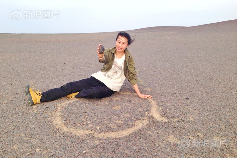 美人の隕石ハンター！5年で600個の隕石をゲットして、貴州に科普館も