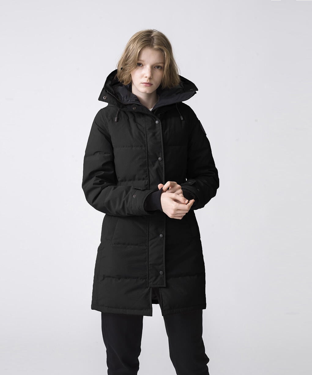 CANADA GOOSE（カナダグース)2302WBJ Mackenzie Parka Black Labelの