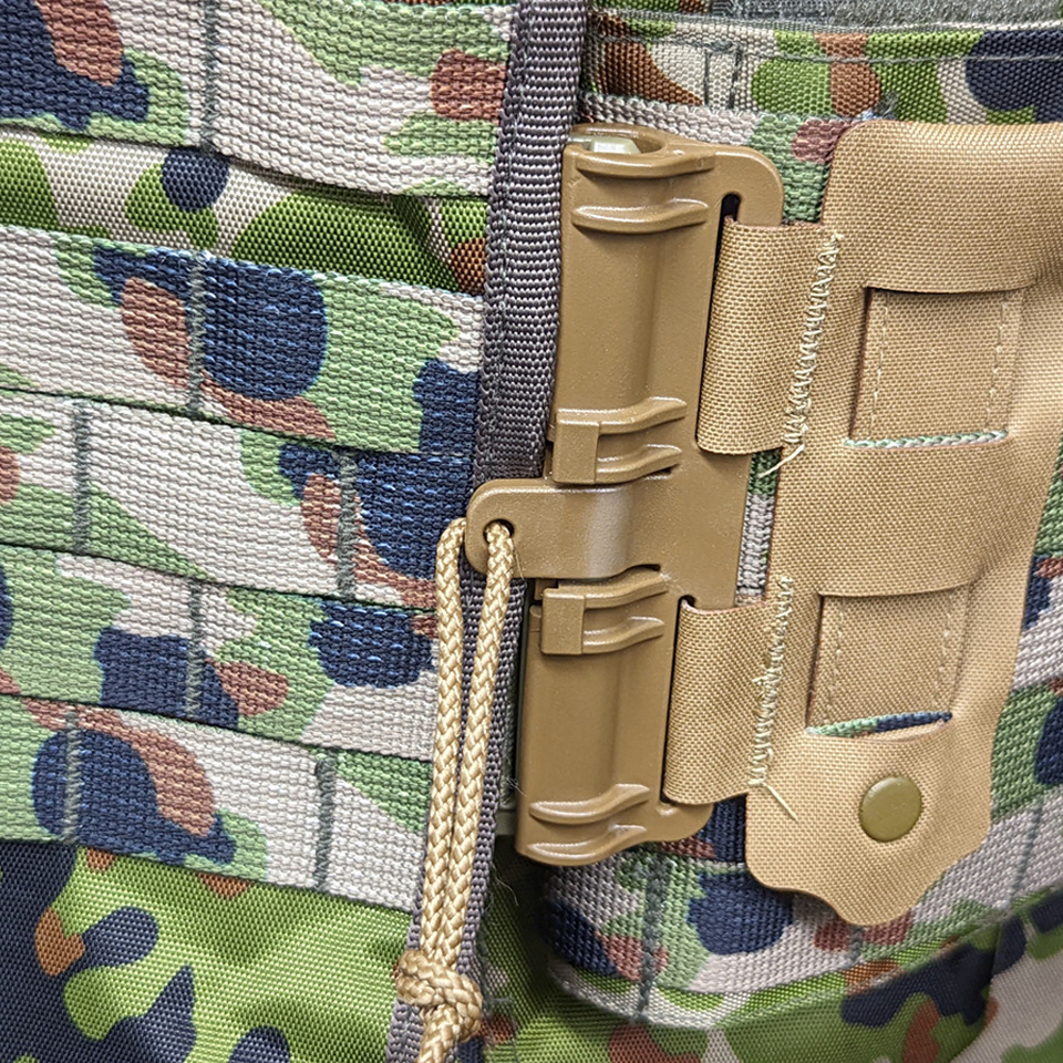 TUBES Laser / MOLLE Attachment Kit | 七洋交産株式会社 FRONTLINE