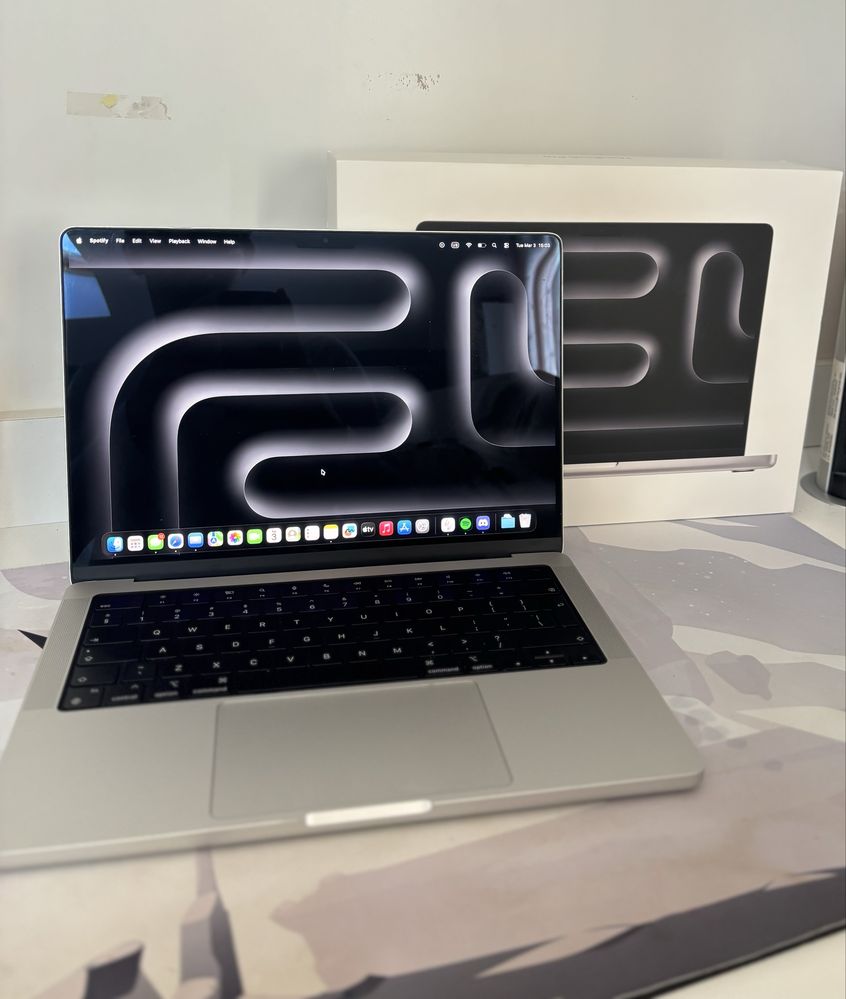 APPLE MacBook Pro 14
