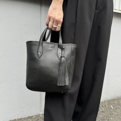 12closet(トゥエルブクローゼット)のカジュアル派のためのフリンジ付き