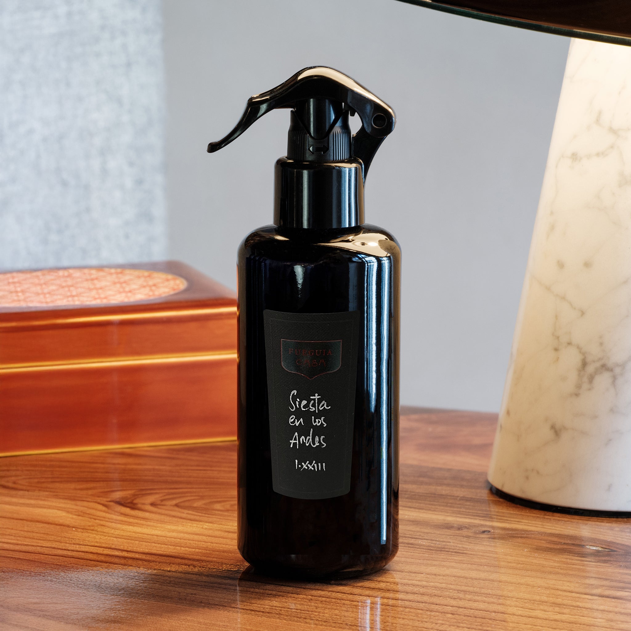 FUEGUIA 1833 | Yakeñ｜ジャケン – FUEGUIA 1833 Japan Online