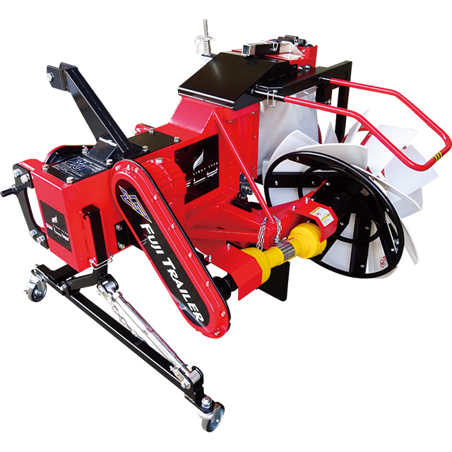 畦塗り機 コムフライ｜製品紹介 | 冨士トレーラー製作所