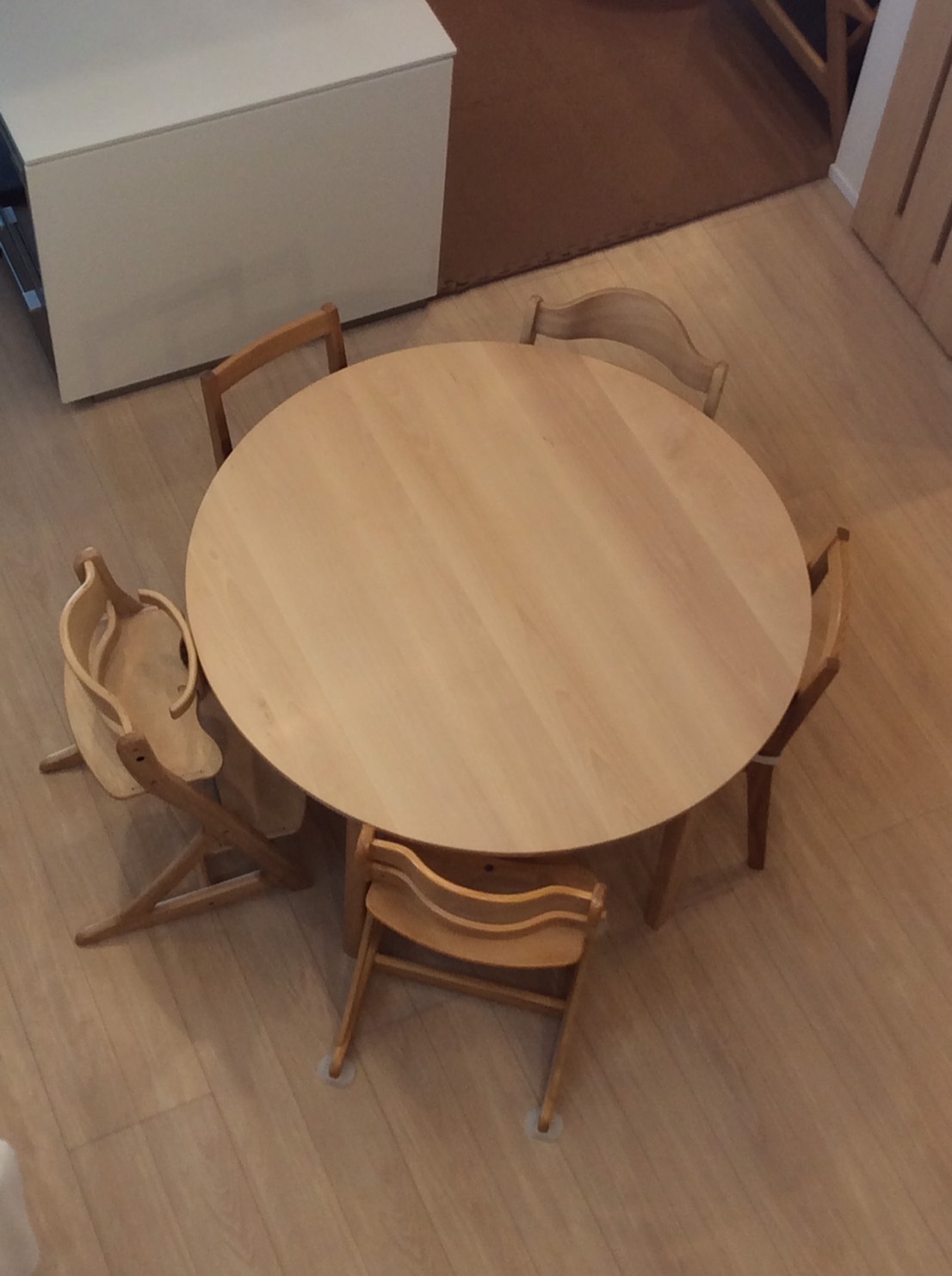 丸テーブル（円卓)：無垢オーダー手作り円形ラウンドダイニングの福庭