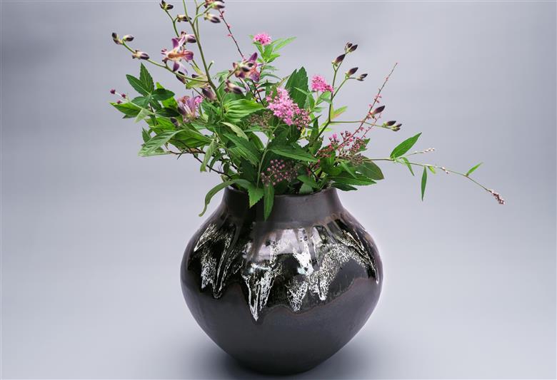 黒薩摩 花瓶(長太郎焼/160-1250) 黒薩摩焼 工芸品 工芸 手作り 陶芸品