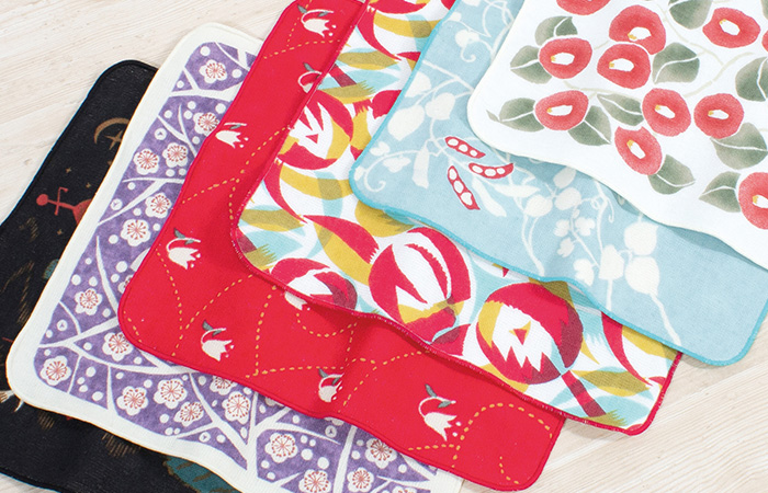 竹久夢二 ガーゼタオルハンカチ つばき アカ | ふろしき むす美 オンライン