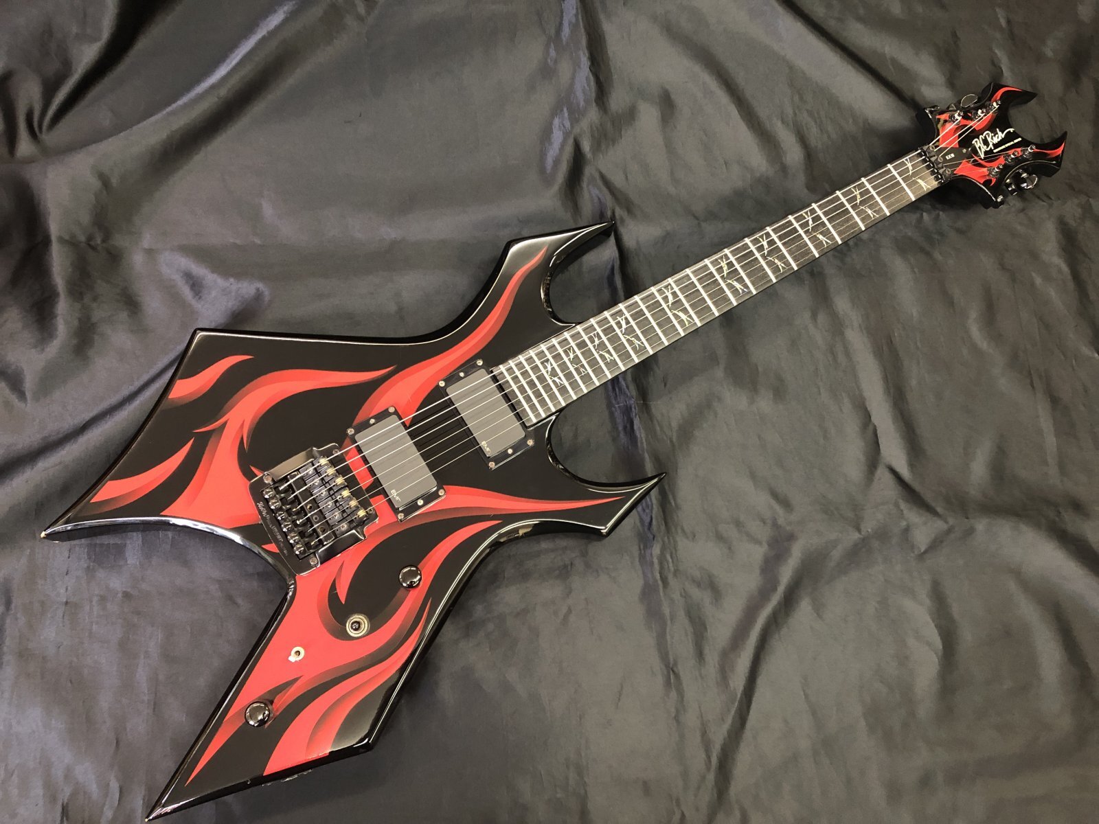 B.C.Rich / KKW Kerry King Warlock Wartribe スルーネック - HR/HM