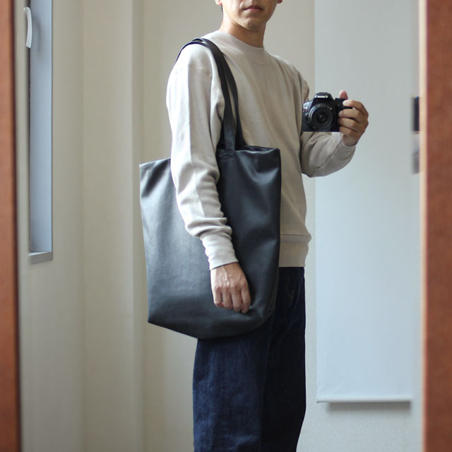 KaILI – 2D4H Tote UN.