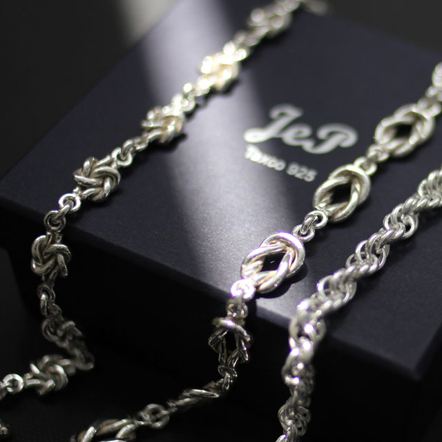 JeP – Siliver Chain Brecelet.