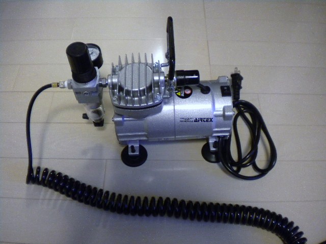 エアテックス コンプレッサー APC-001Rを購入: ガンプラとブログで