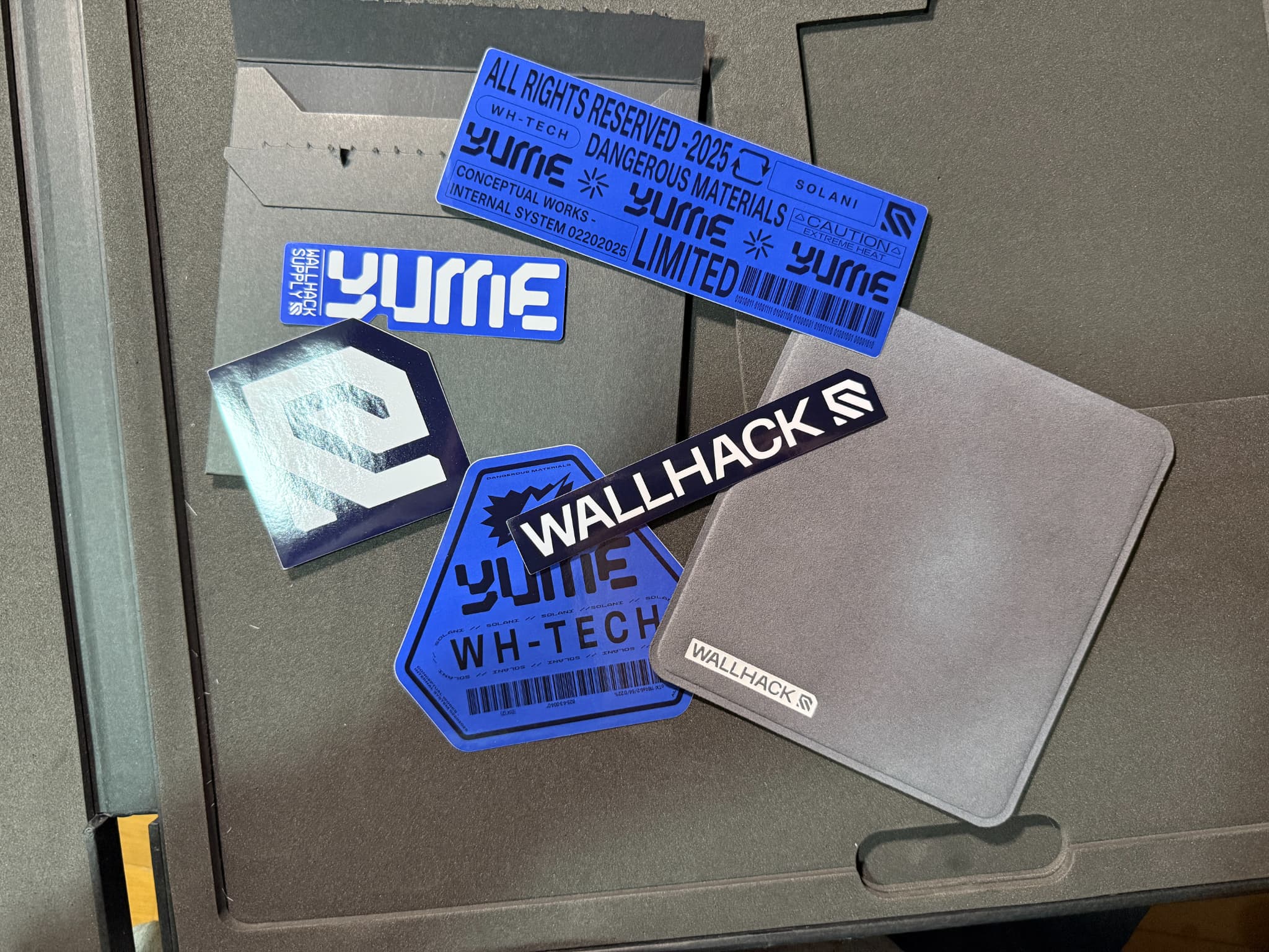 ガラスマウスパッド「Gravity Yume Wallhack SP-004 」について