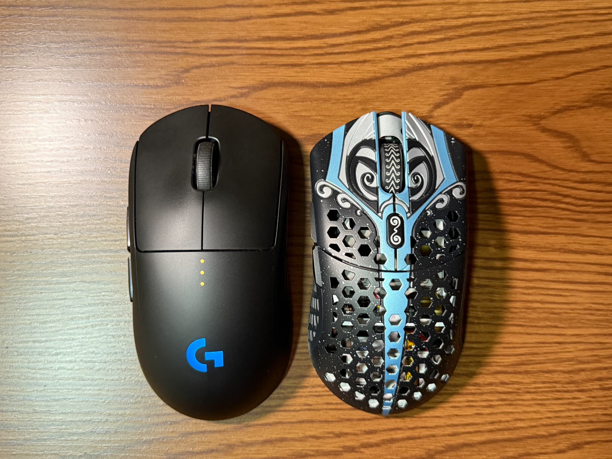 Finalmouse Starlight-12 Phantom レビュー｜軽量性と高級感を兼ね備え