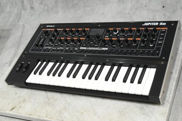 Roland ローランド シンセサイザー RS-09 - 楽器の買取屋さん｜最短30