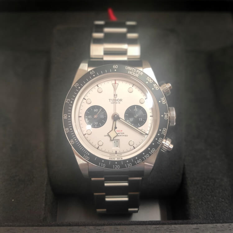 チューダー ブラックベイ クロノ 41mm ホワイト/ブラック文字盤 SS