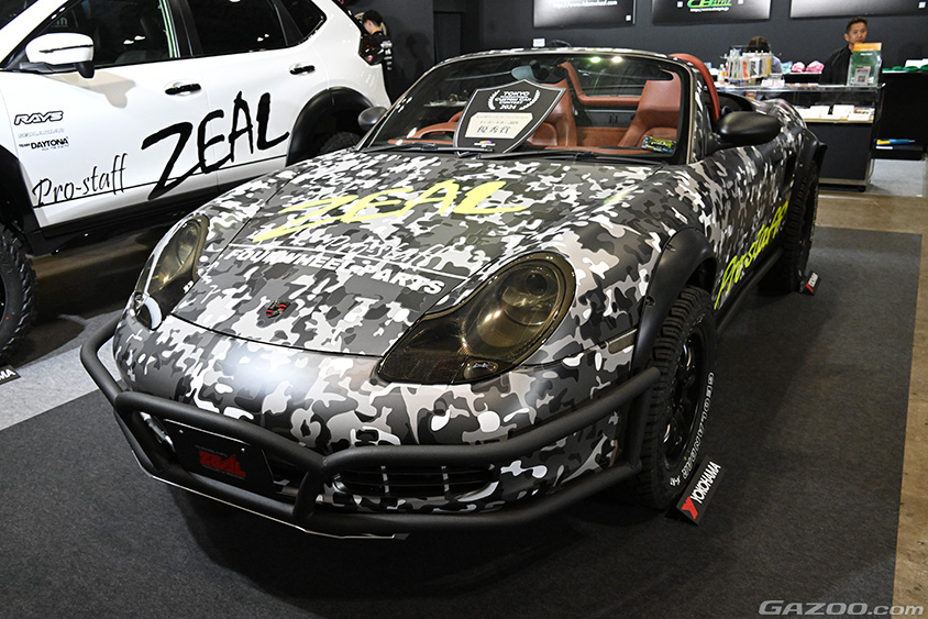 インポートカー部門 優秀賞受賞のZEAL ポルシェボクスター986。70mm