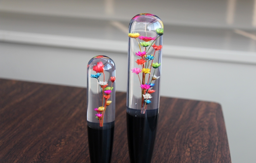 1980年代に流行った「水中花シフトノブ」って知ってる？ カー用品