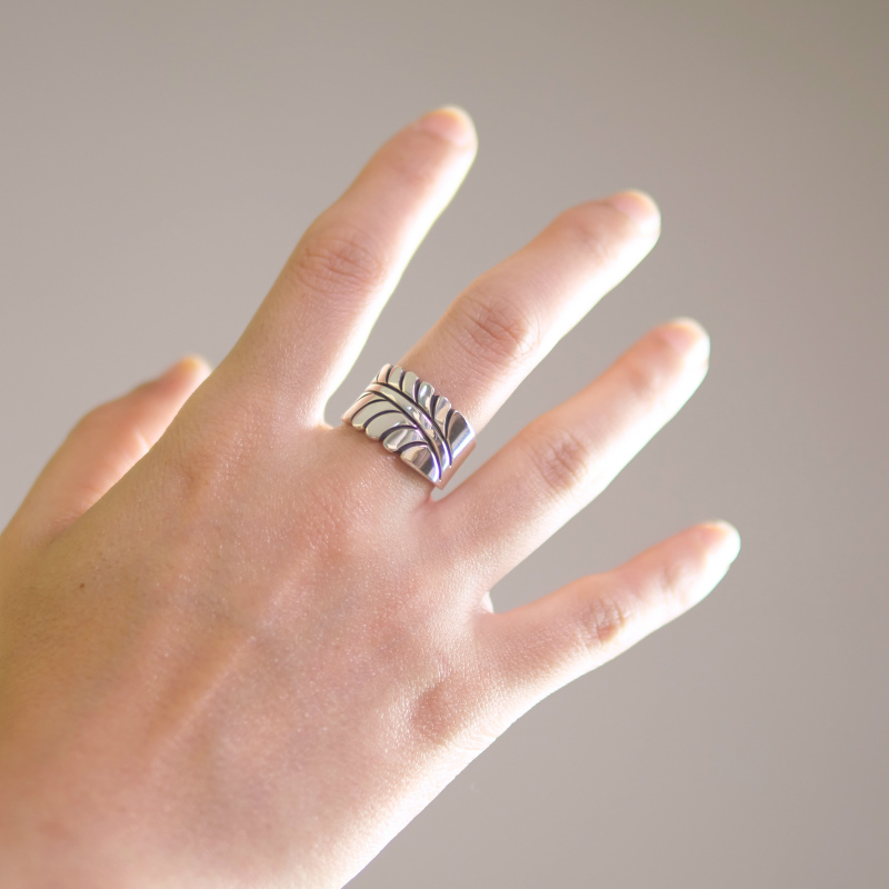 16号 スティーブイエローホース スタンプワーク リーフリング