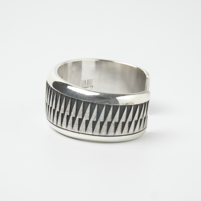 134mm ダンジャクソン ライトニングオーバーレイ バングル｜マライカ