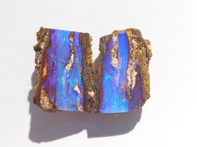 オーストラリアのオパール屋さん) ボルダーオパール スプリット