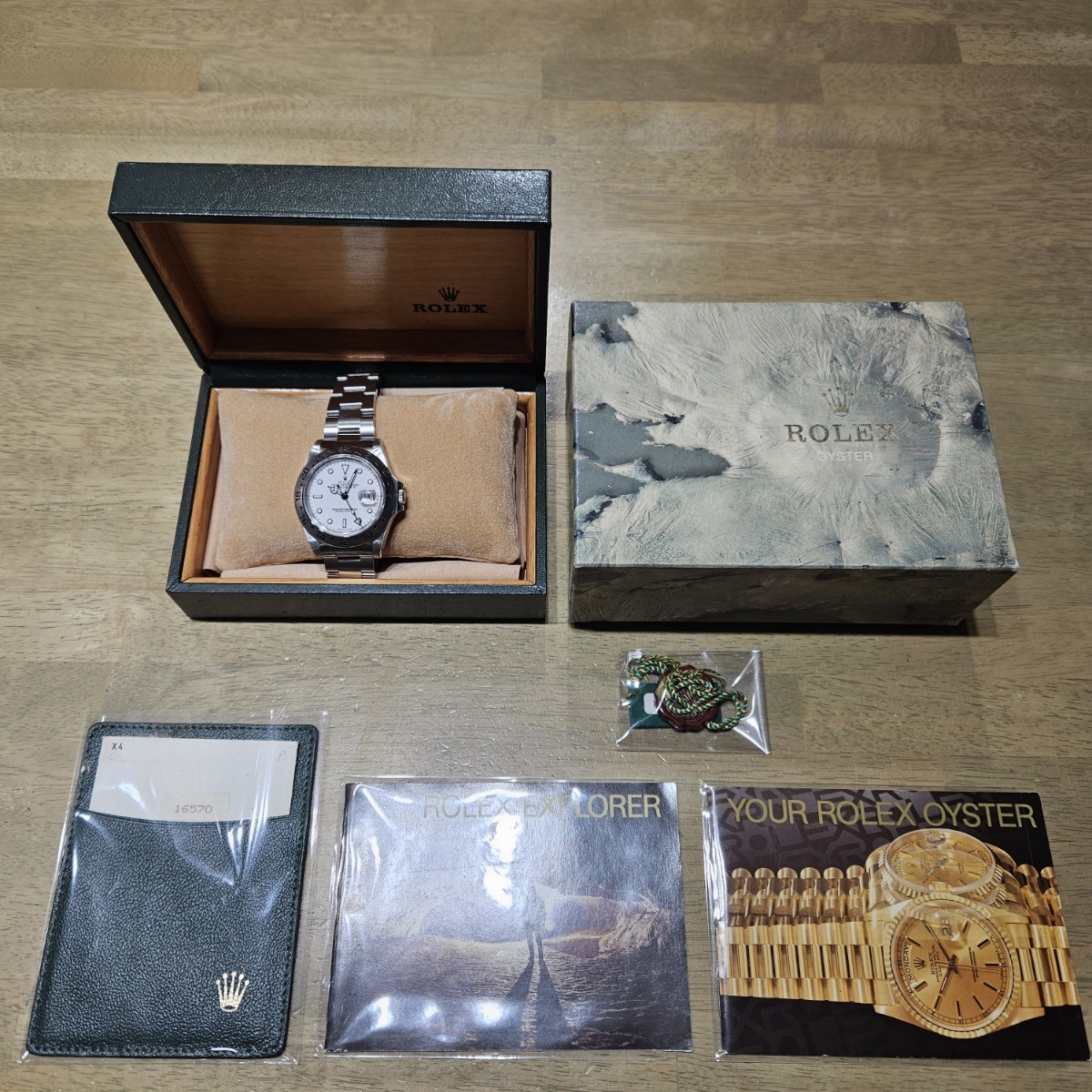 ロレックス エクスプローラーII 16570白文字盤 シングルバックル