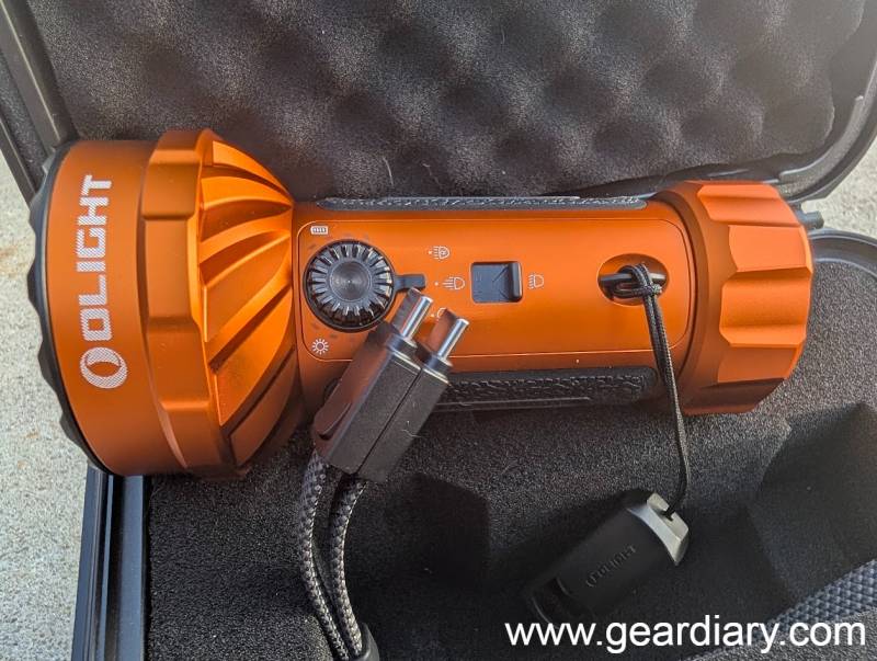 Olight Marauder Mini 2 Review: A Compact 10,000-Lumen Flashlight