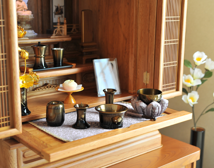 上置き唐木仏壇 久遠 屋久杉 24号・26号 | 仏壇・仏具・位牌の専門店