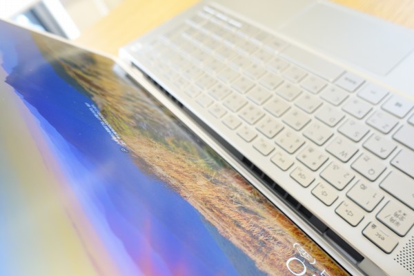 デルInspiron 13 7000(7300)実機レビュー｜パソコン徹底比較購入ガイド